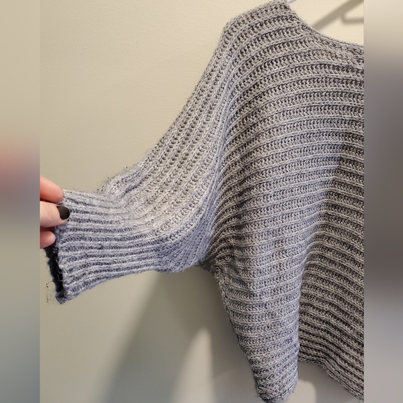 RED QUEEN | Grey Boat-neck Dolman Sweater in Size L - Picture 5 of 7